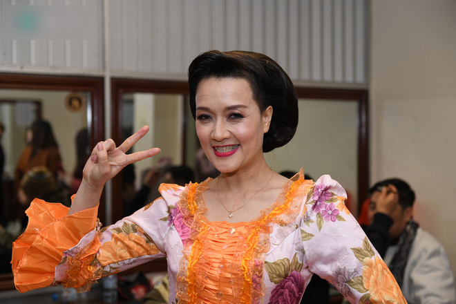 Cô đẩu Công Lý lù lù xuất hiện, cả khán phòng cười không ngớt